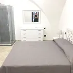 Apartment Modern In With Air Conditioning *