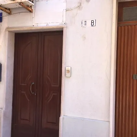 דירה Modern In With Air Conditioning *