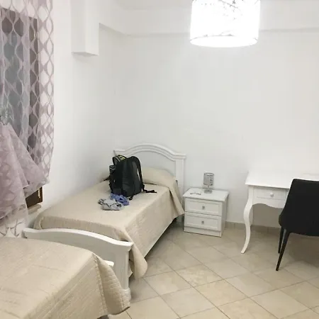 Modern In With Air Conditioning Apartment