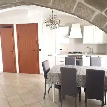 Modern In With Air Conditioning *