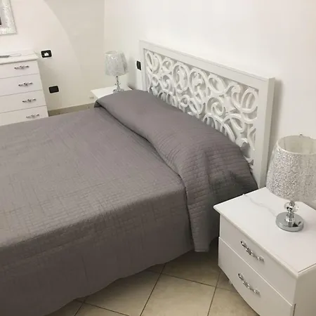Apartment Modern In With Air Conditioning *
