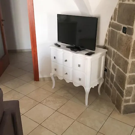 Modern In With Air Conditioning Gallipoli