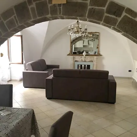 Modern In With Air Conditioning *